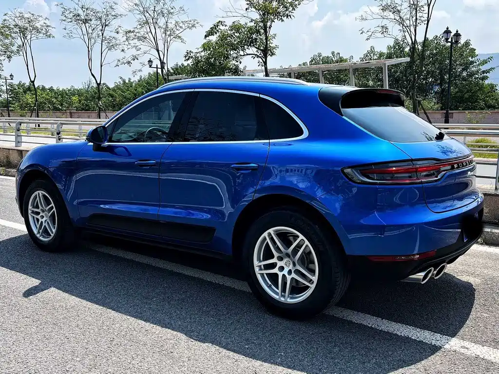 Porsche Macan — миниатюра 4
