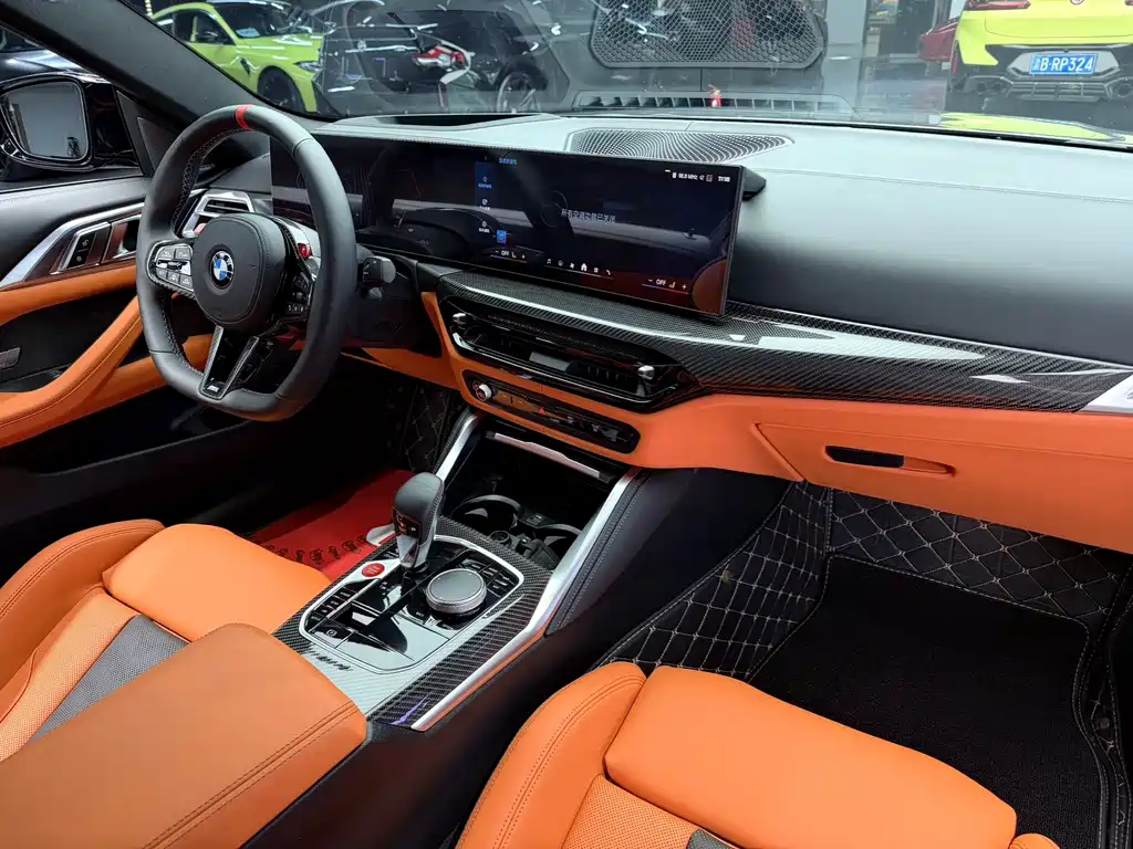 BMW M4 — миниатюра 10