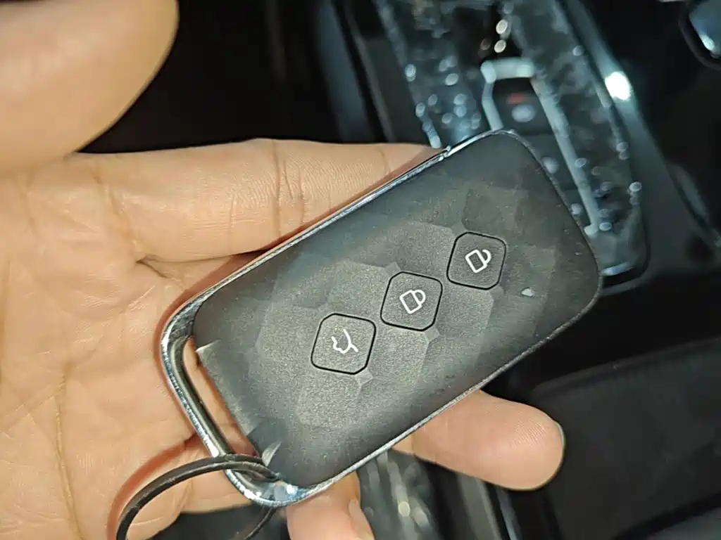 Wuling 五菱E5 — миниатюра 9