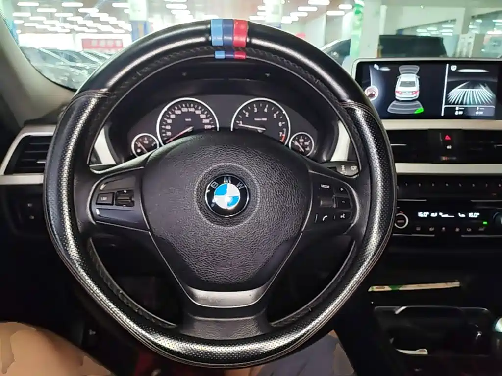 BMW 3 Series — миниатюра 11