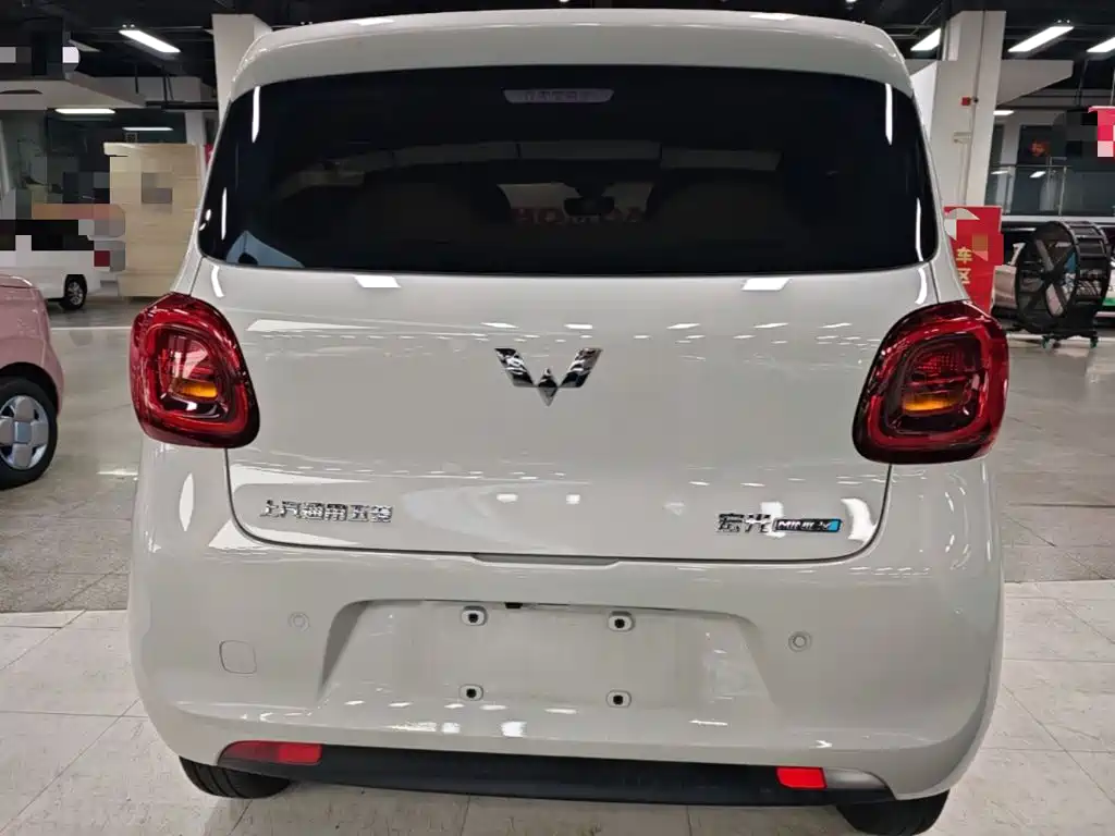 Wuling MINIEV — миниатюра 6