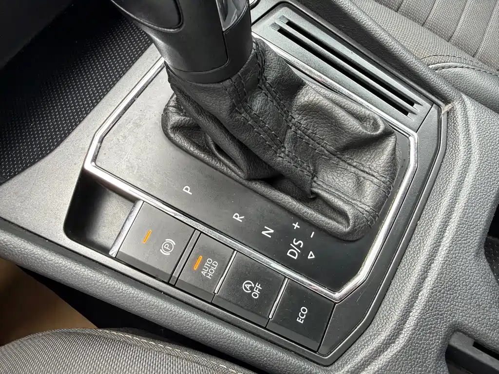 Volkswagen Lavida — миниатюра 22