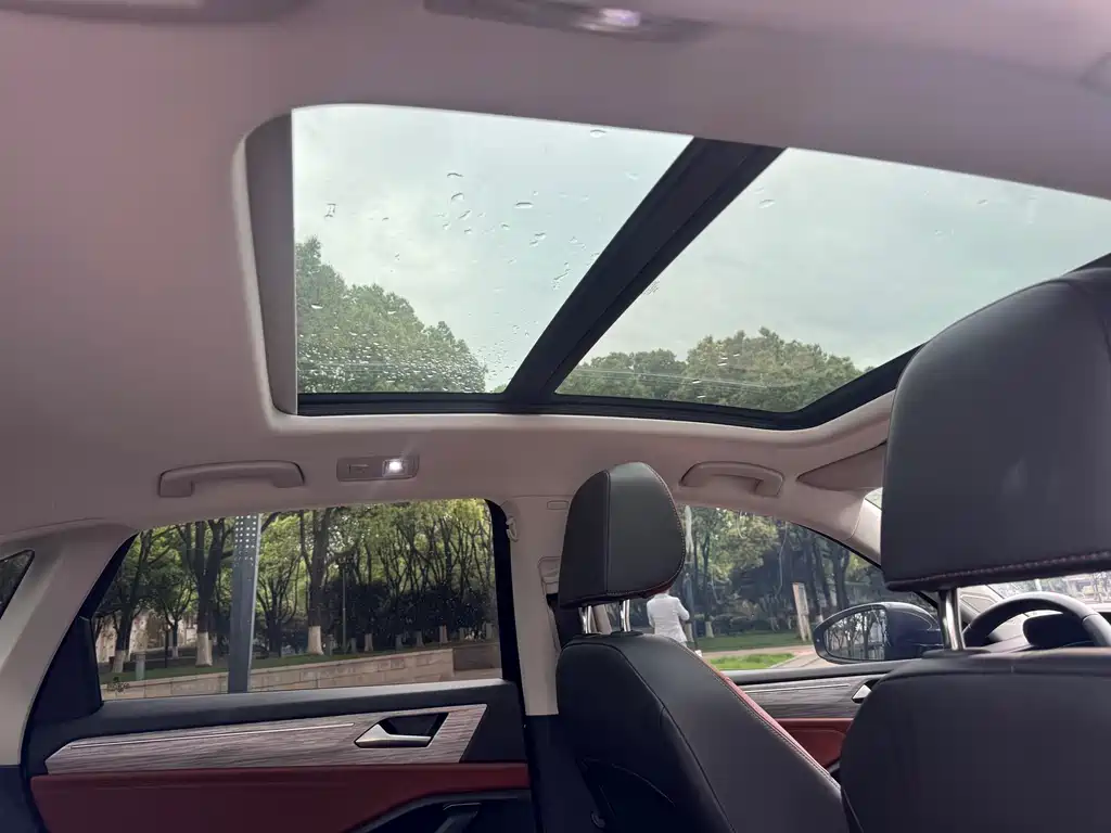 Volkswagen Sagitar 2023 280TSI DSG