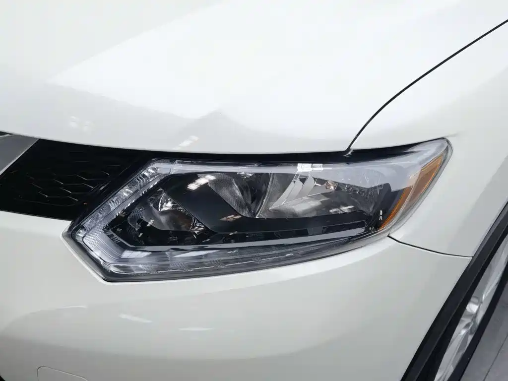 Nissan X-Trail — миниатюра 7