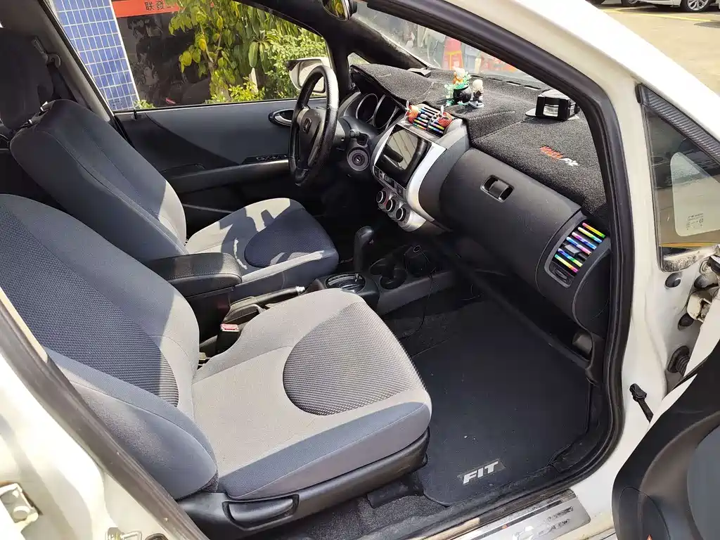 Honda Fit 2007 1.3L CVT Comfort