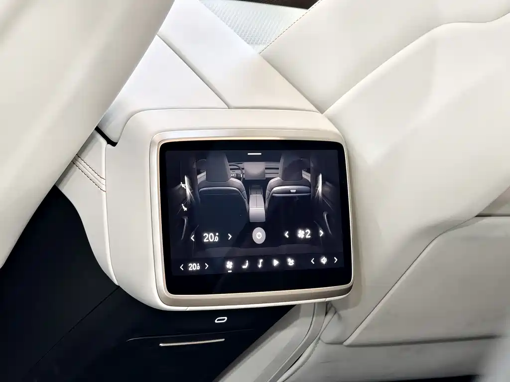 Onvo L60 2025 60kWh