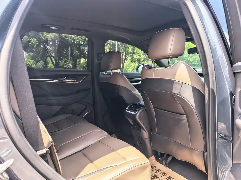 Buick Enclave — миниатюра 9