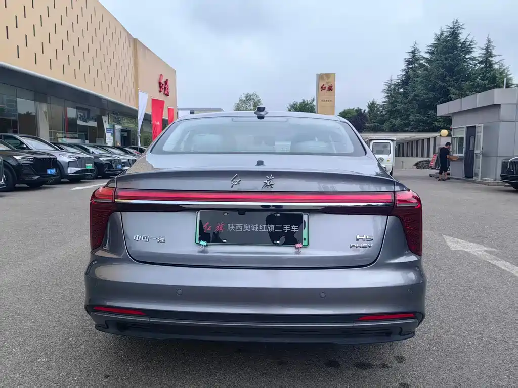 Hongqi Hongqi H5 PHEV — миниатюра 8