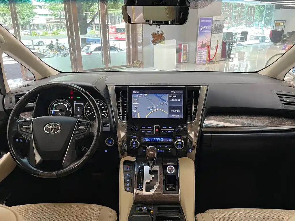 Toyota Alphard — фотографии объявления, Фото 12