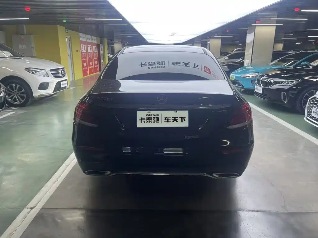 Mercedes-Benz E-Class — миниатюра 5