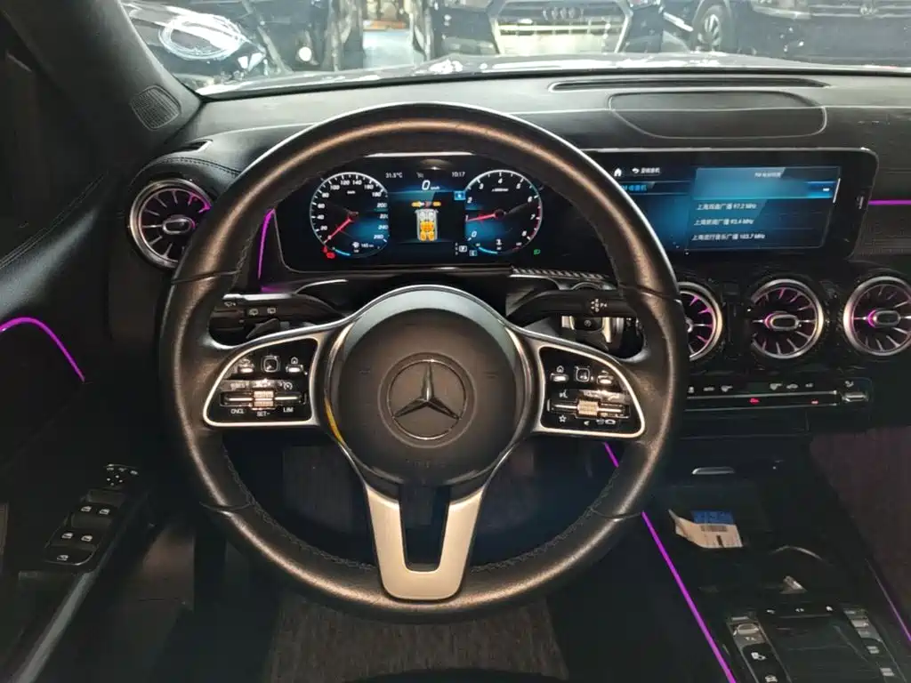 Mercedes-Benz GLB — миниатюра 3