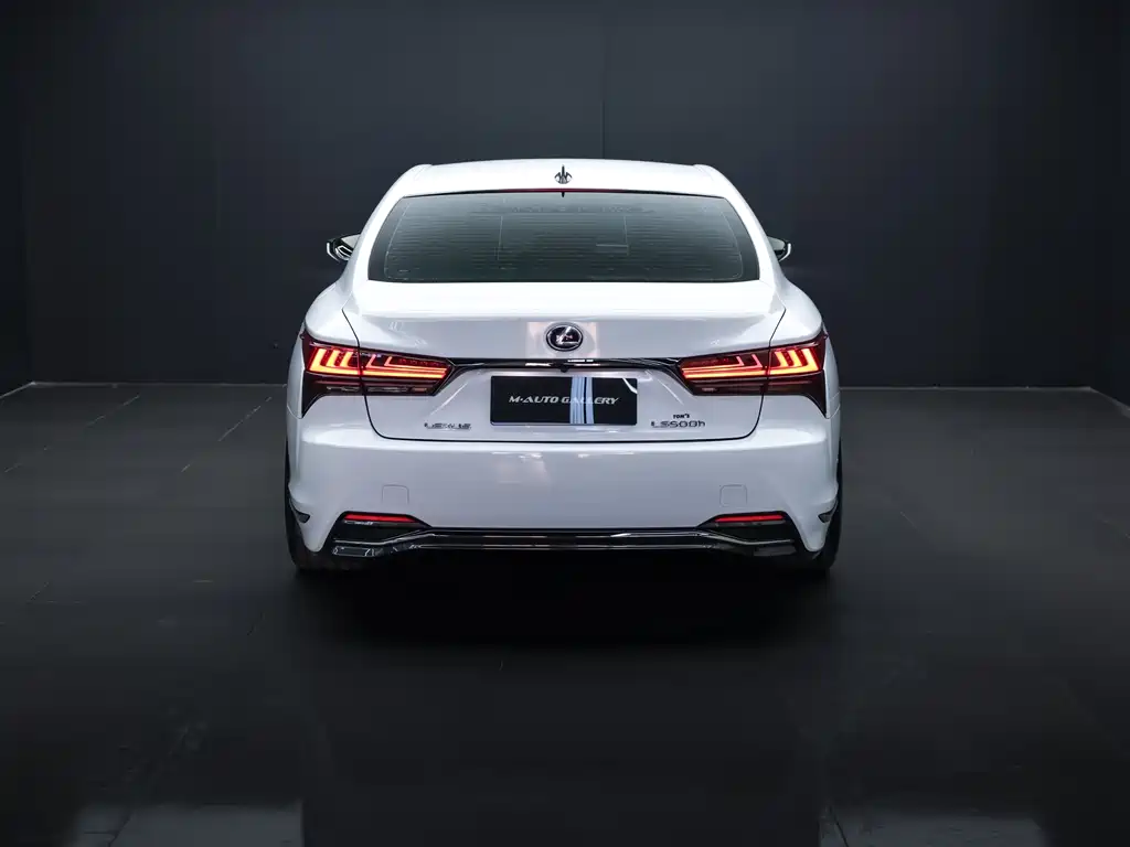 Lexus LS 2018 500h F SPORT V