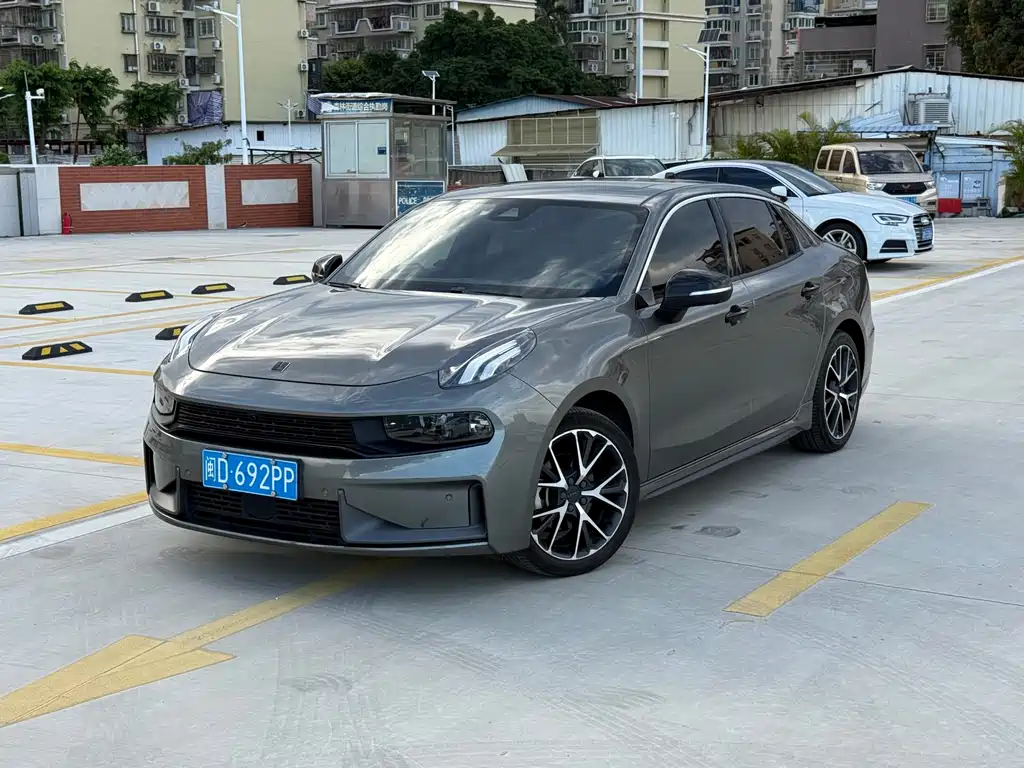 Купить Lynk & Co 03