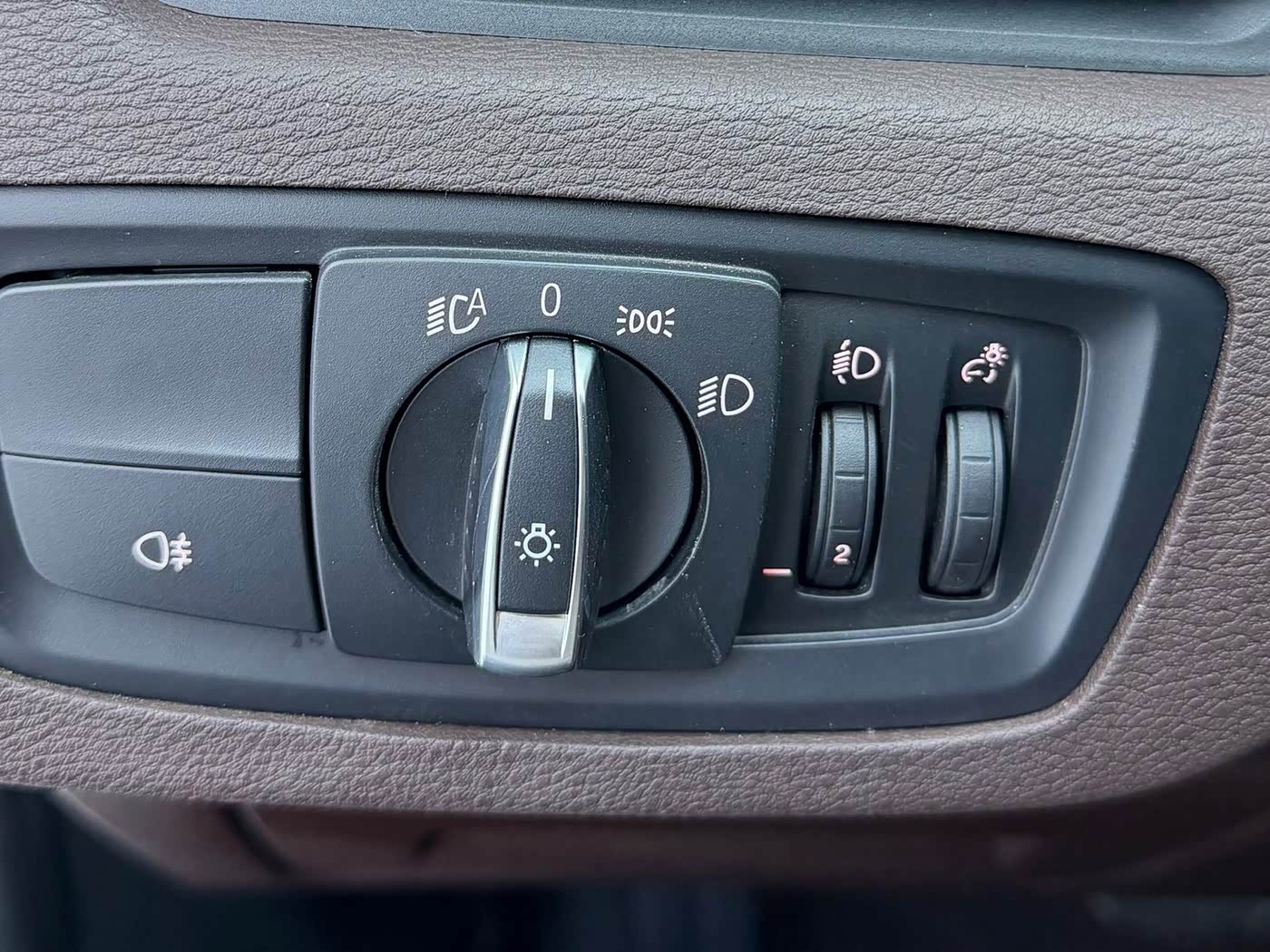 BMW X1 1.5 л 2023 г. Белый, пробег 43000 км