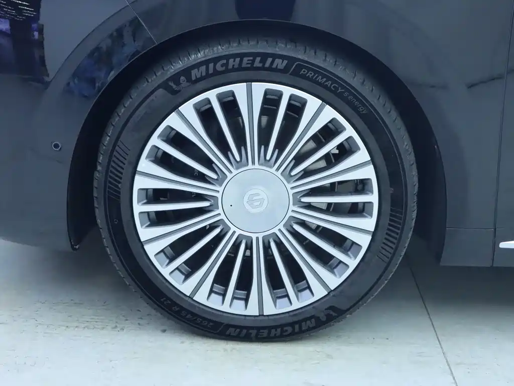 Leapmotor D19 2026 500 мест