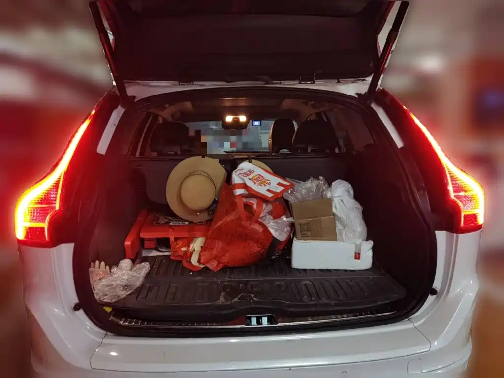 Volvo XC60 — миниатюра 10