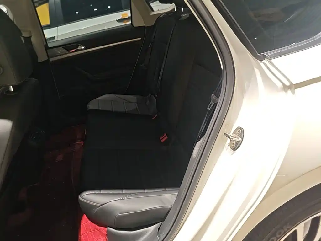 Volkswagen Lavida — миниатюра 17