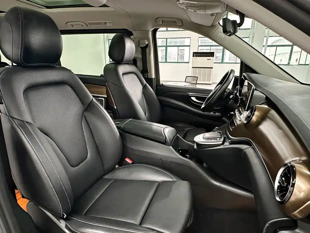 Mercedes-Benz V-Class — миниатюра 8