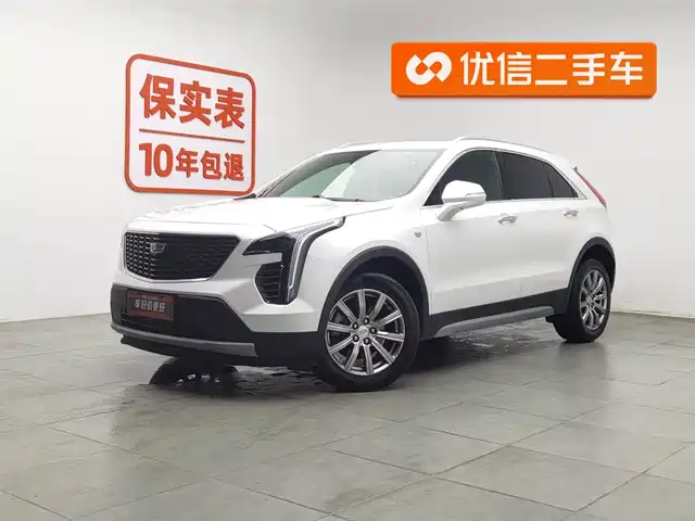 CADILLAC XT4
