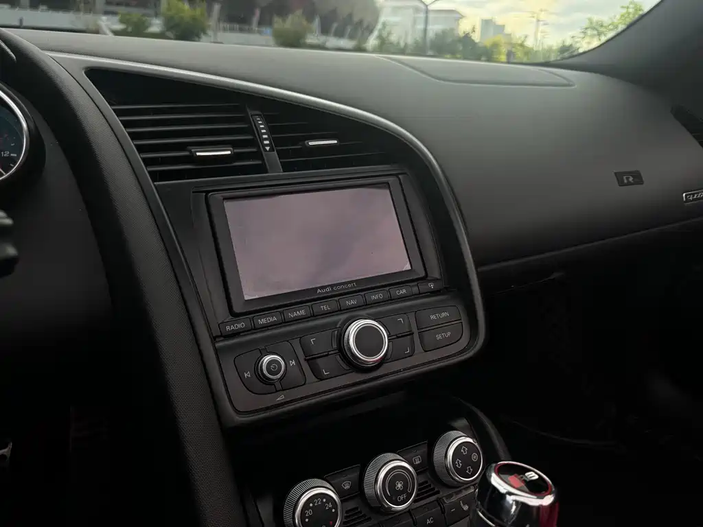 Audi R8 — миниатюра 23