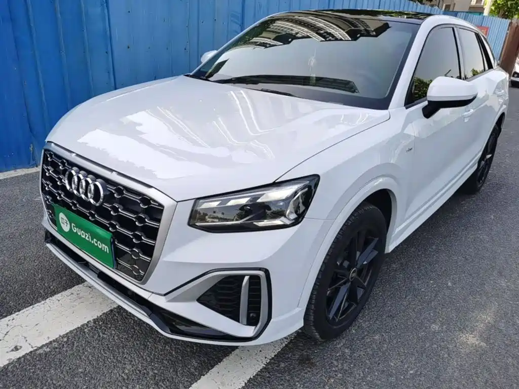 Audi Q2L 2023