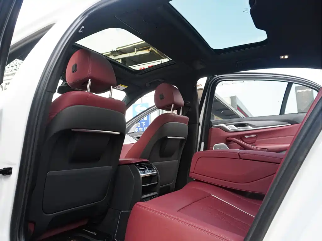 BMW 5 Series — миниатюра 26