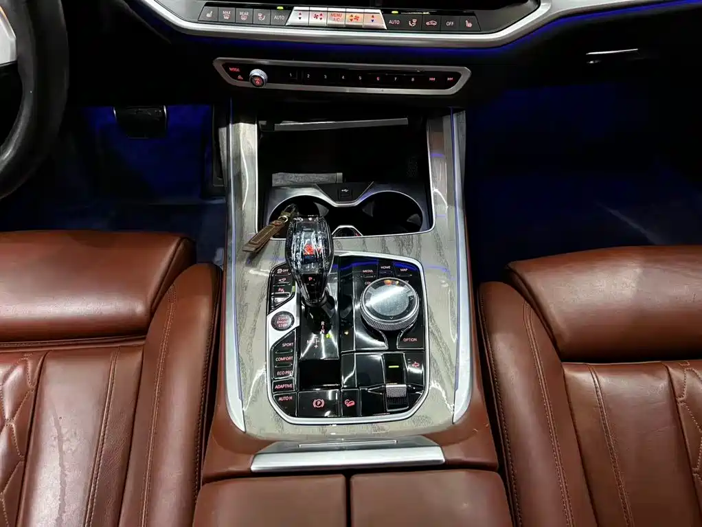 BMW X7 — миниатюра 8