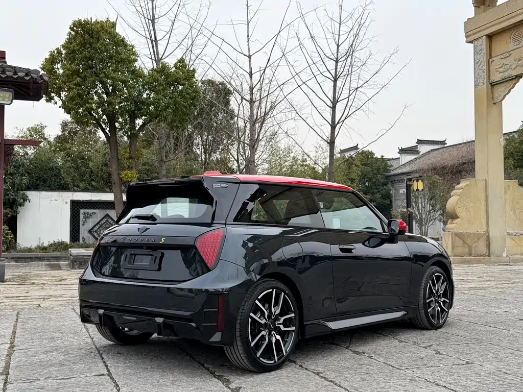 MINI ELECTRIC  COOPER