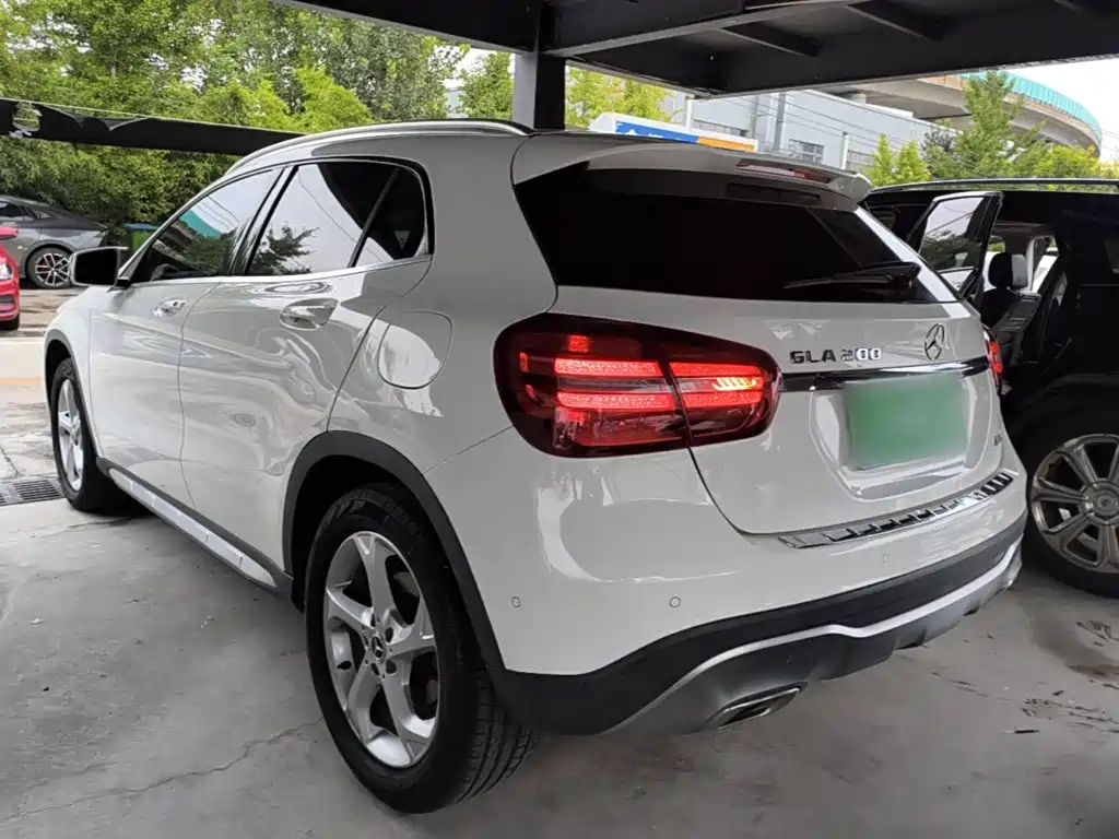 Mercedes-Benz GLA — миниатюра 5
