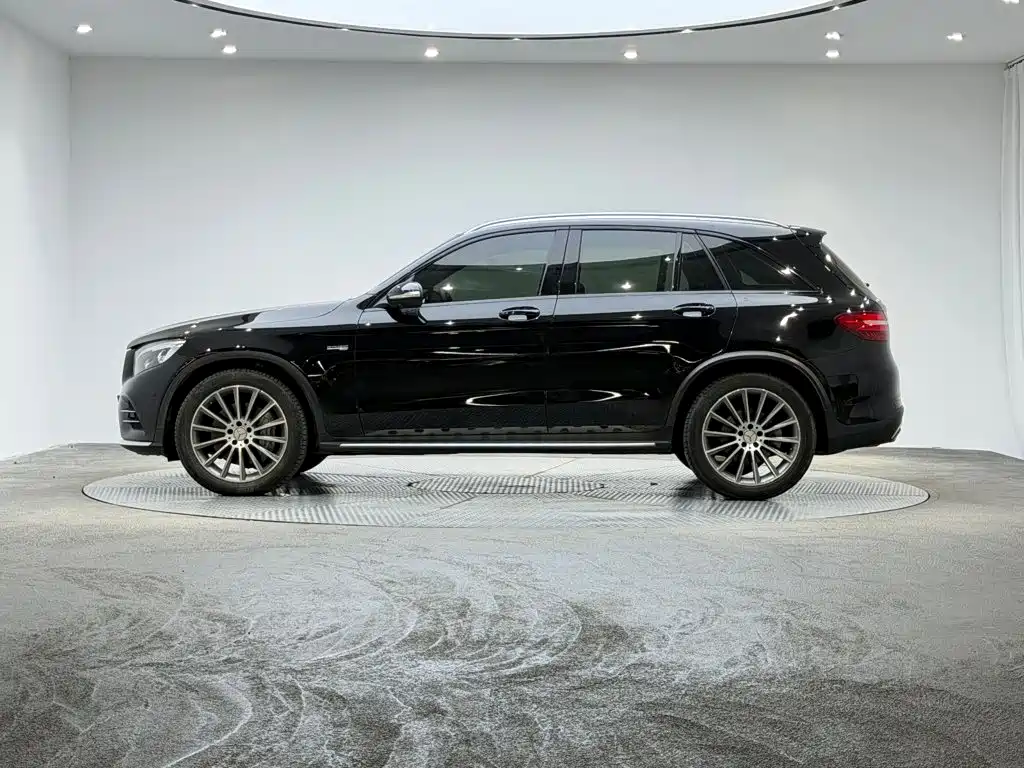 Mercedes-Benz GLC AMG — миниатюра 16