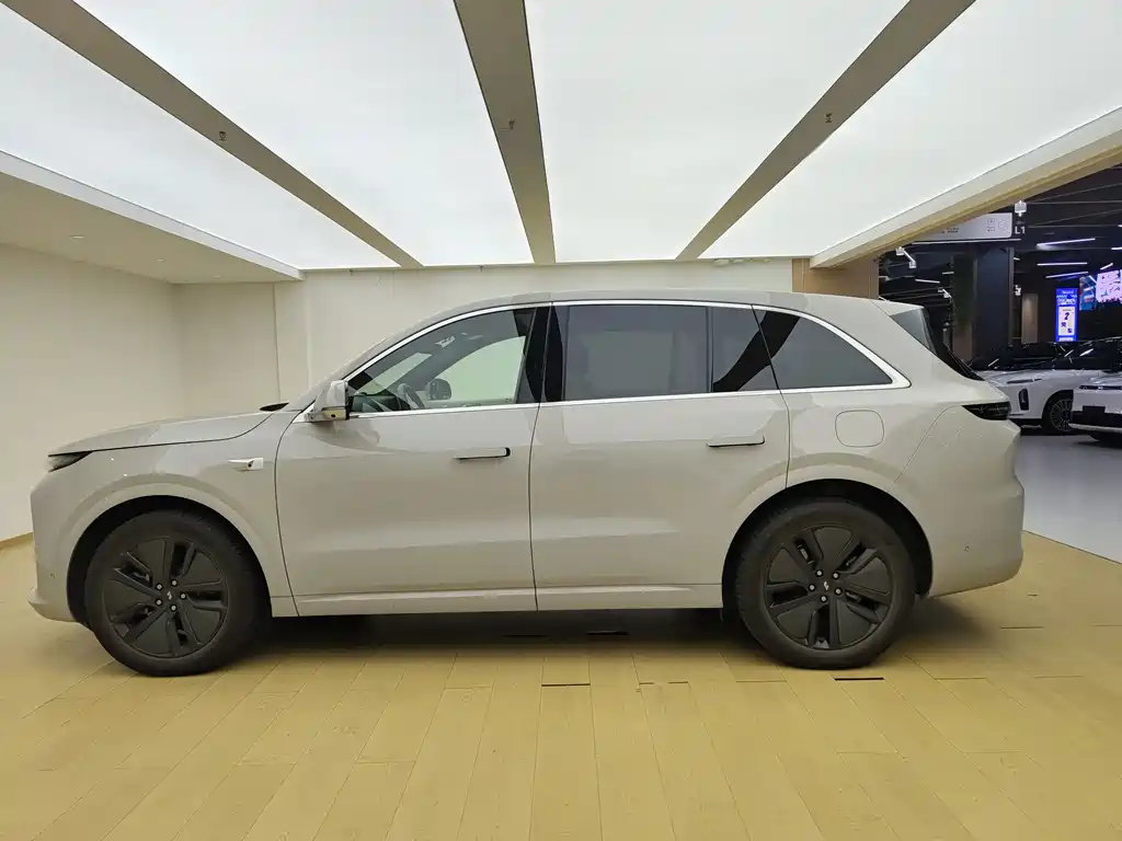 Li Auto Li L6 — миниатюра 5