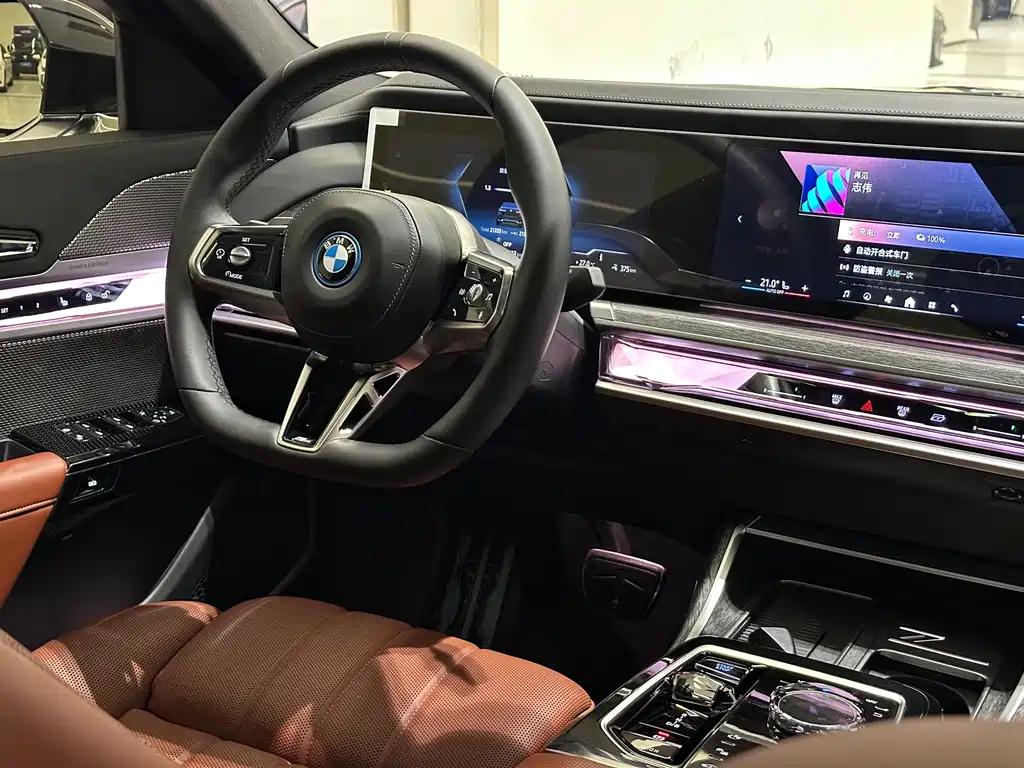 BMW i7 — миниатюра 11