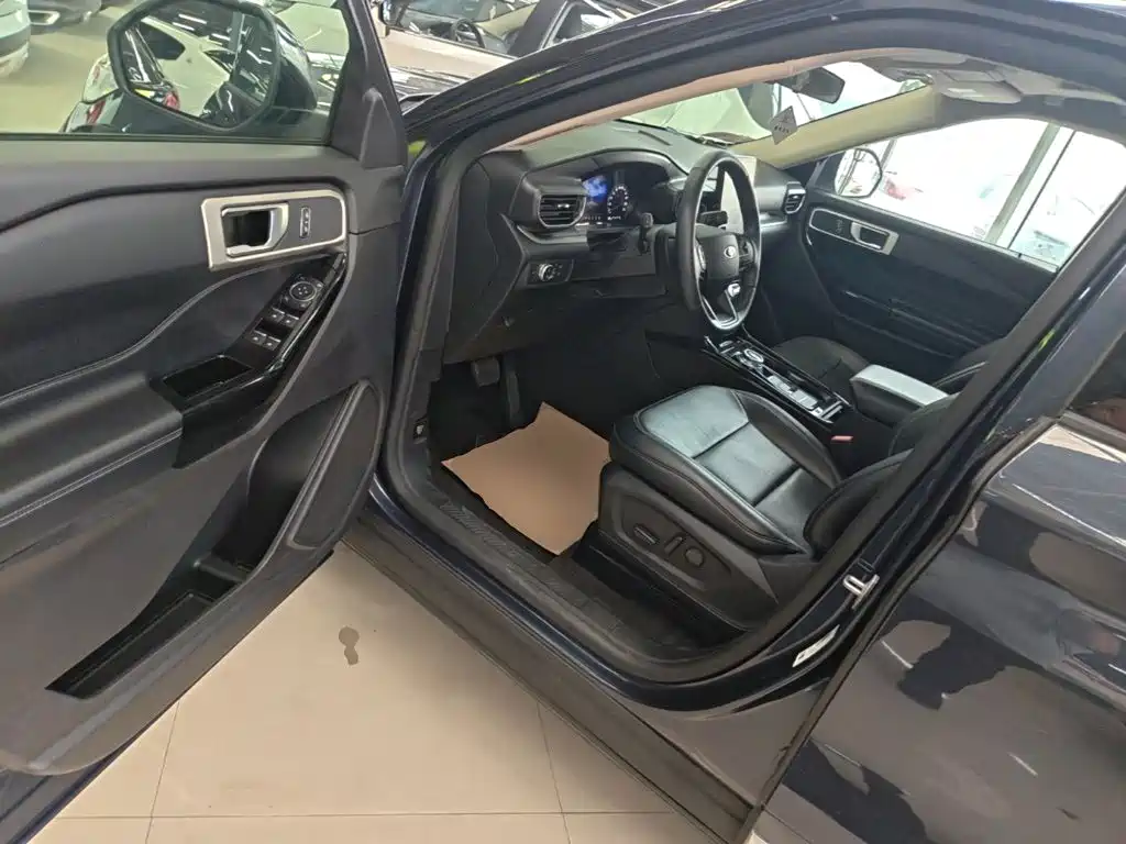 Ford Explorer — миниатюра 16