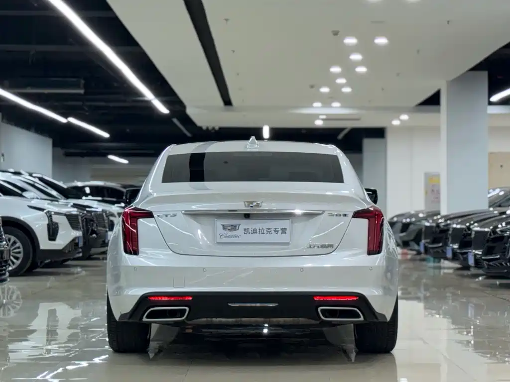 Cadillac CT5 — миниатюра 6
