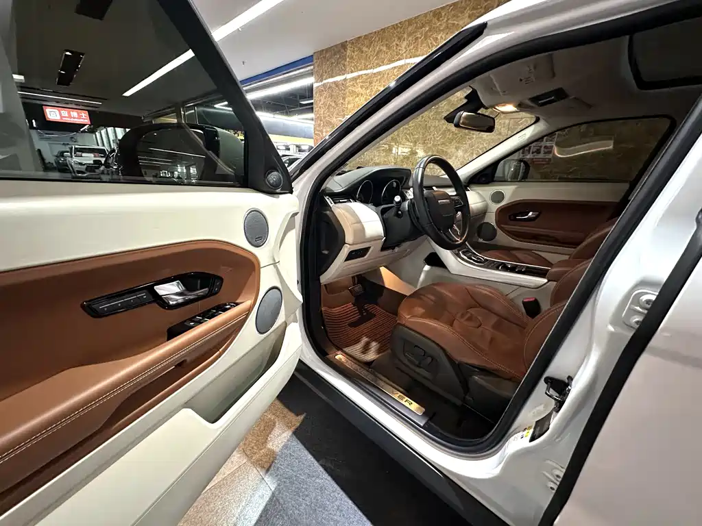 Land Rover Evoque (Import) — миниатюра 13