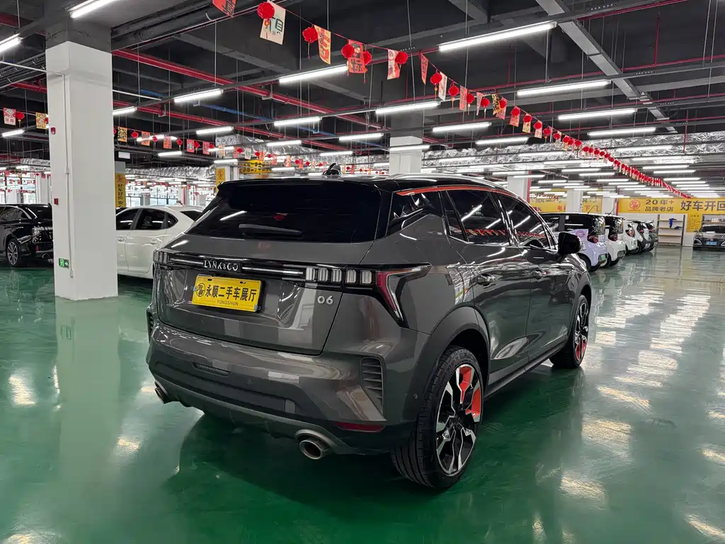 Lynk & Co 06 1.5T Shine Halo, фото 9