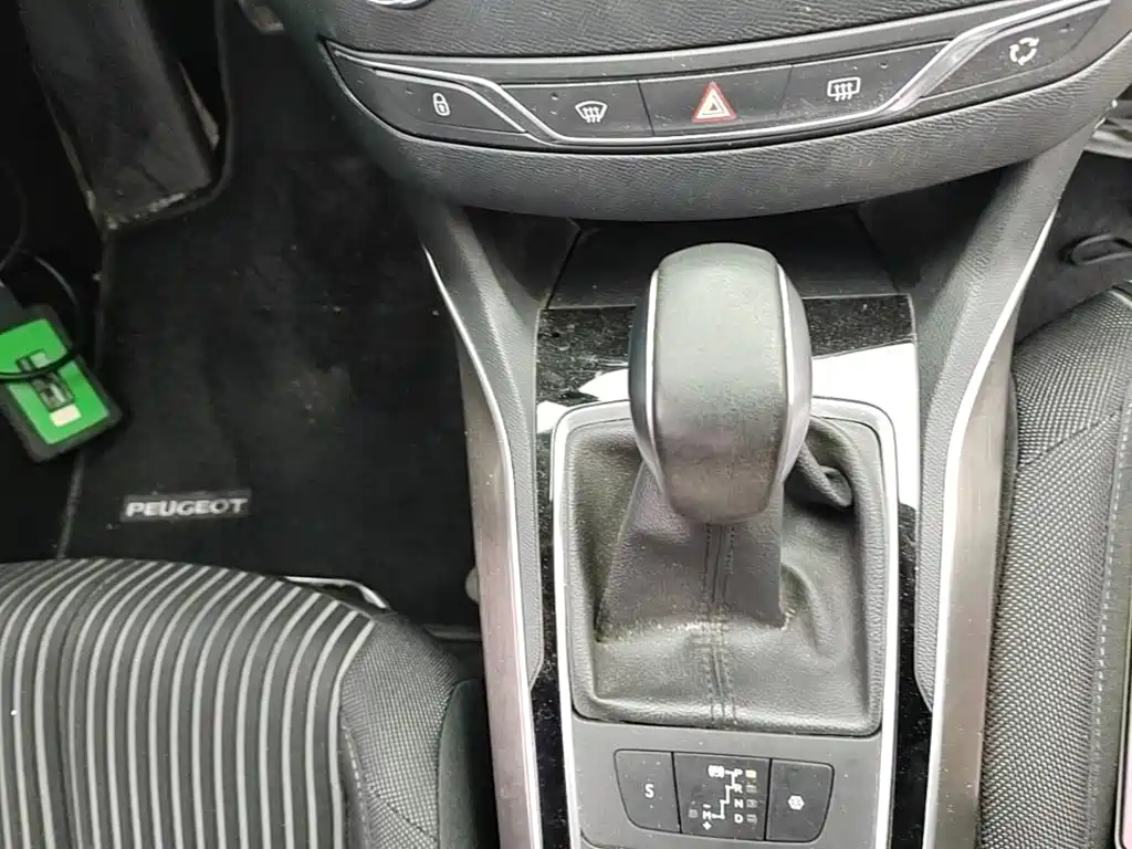 Peugeot 408 — миниатюра 14