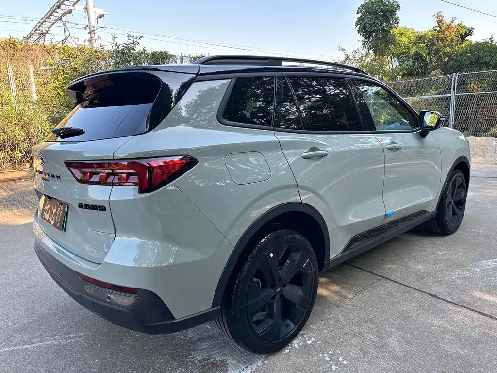 FORD LINGRUI NEW ENERGY