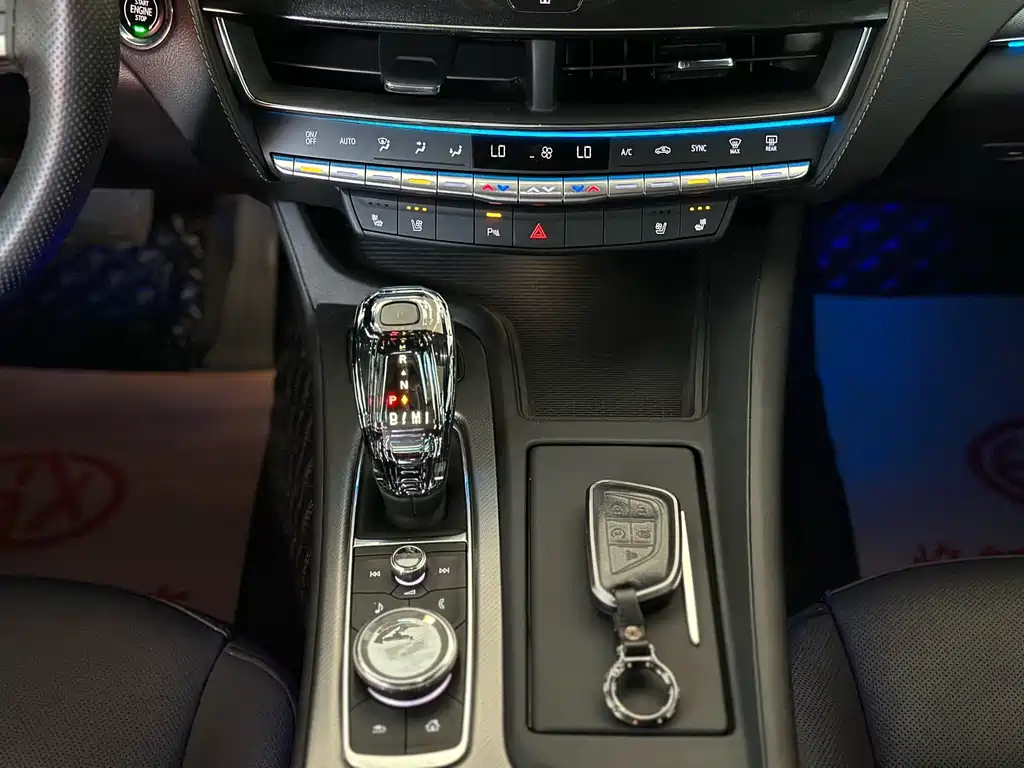 Cadillac CT5 — миниатюра 8
