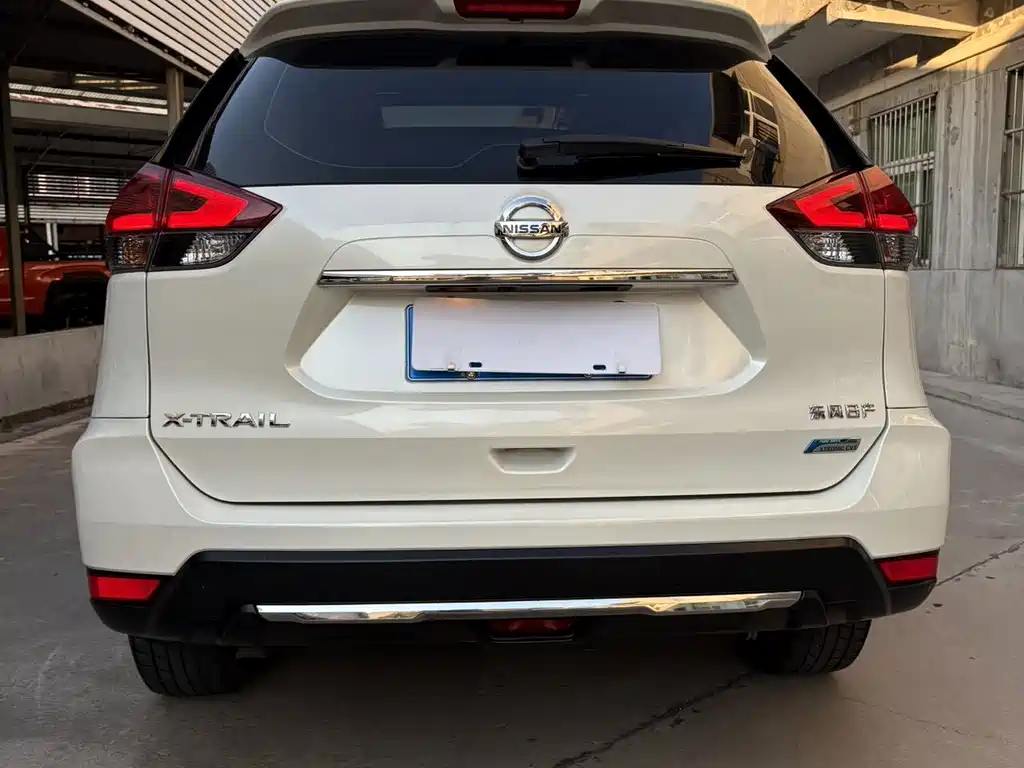 Nissan X-Trail — миниатюра 14