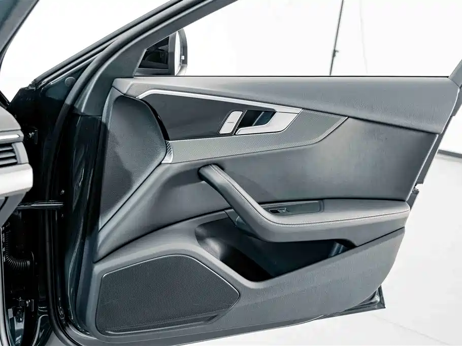 Audi A4L — миниатюра 13