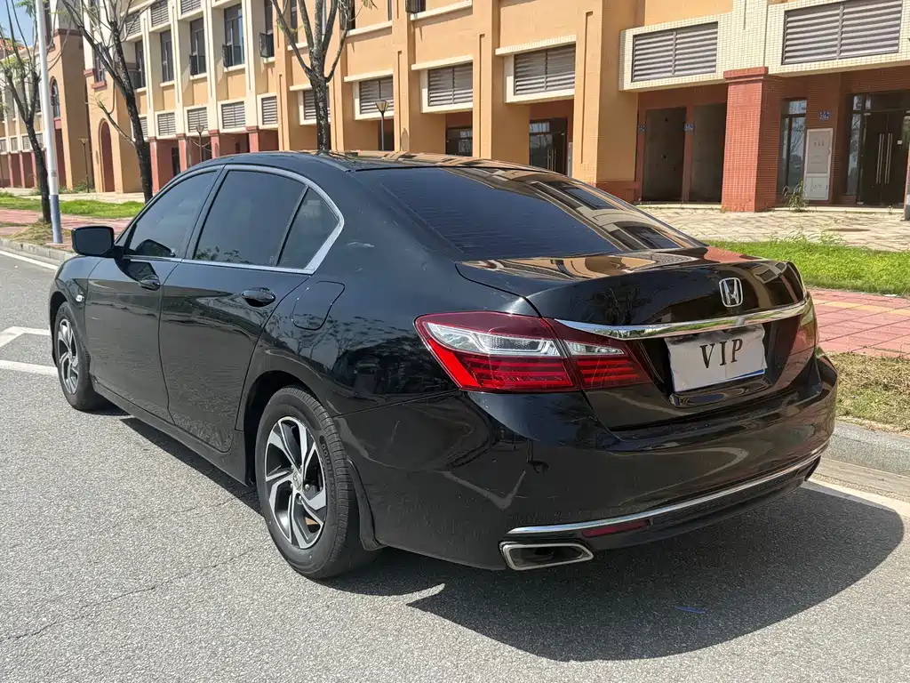 Honda Accord 2016 2.0L Elite