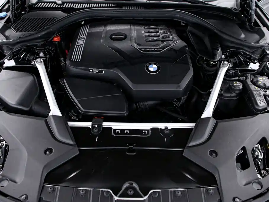 BMW 5 Series — миниатюра 20
