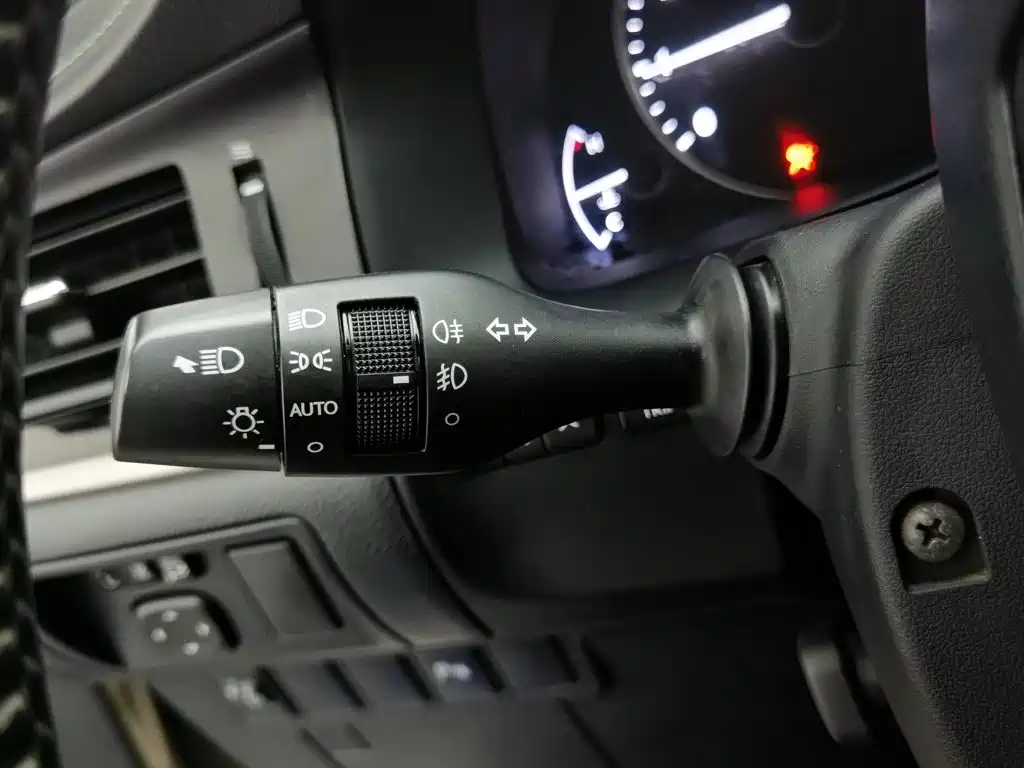 Lexus ES — миниатюра 21