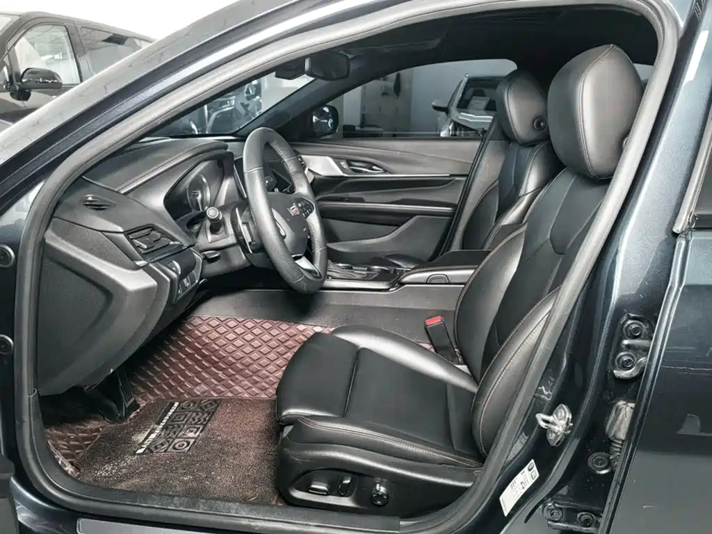 Cadillac CT4 — миниатюра 13