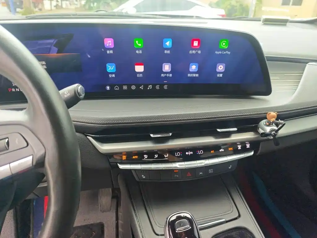Cadillac XT4 — миниатюра 6