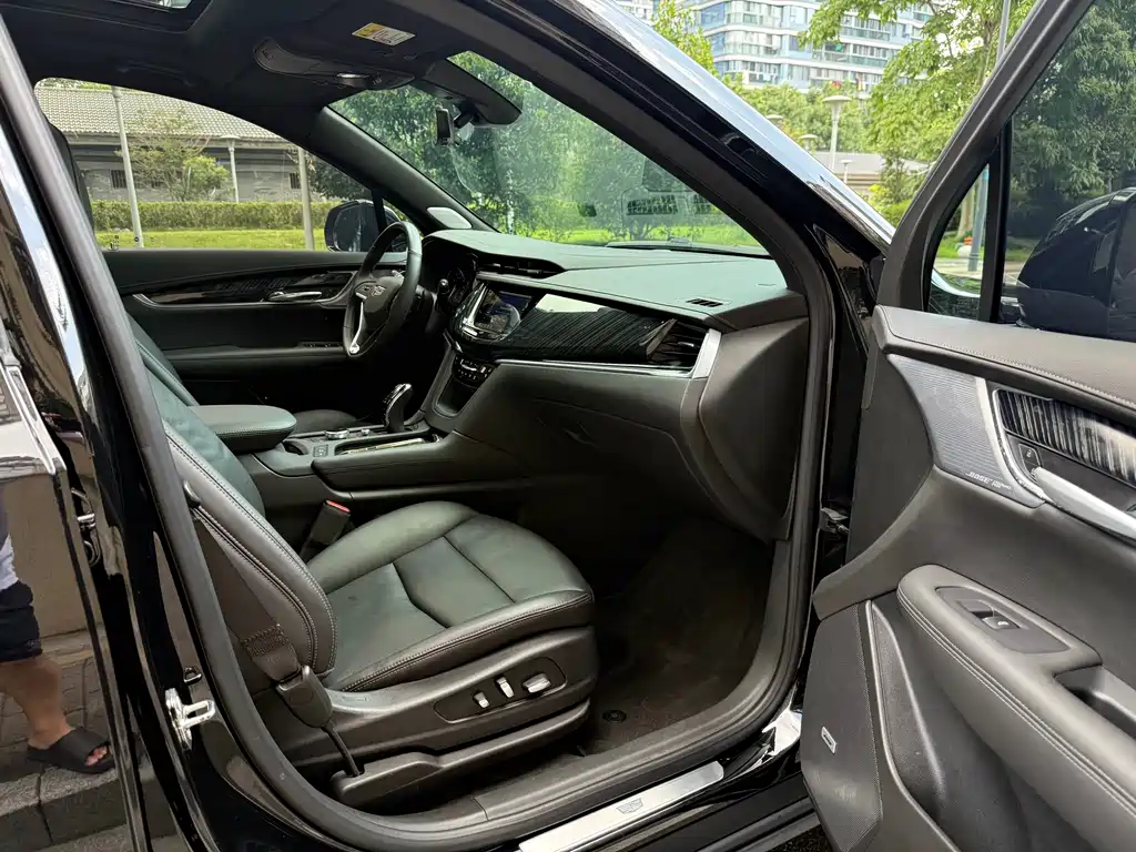 Cadillac XT6 — миниатюра 6