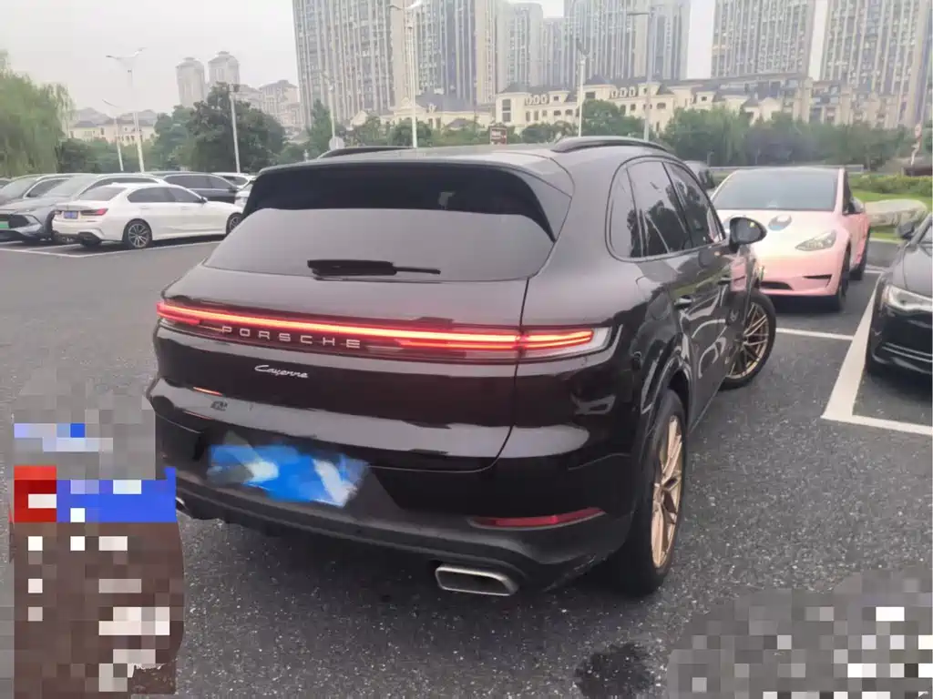 Porsche Cayenne — миниатюра 2