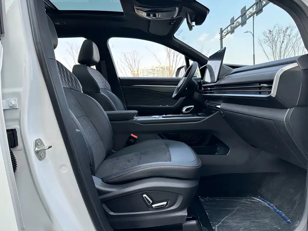 GEELY AUTOMOBILE HAOYUE L