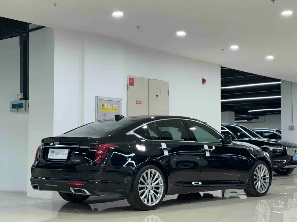 Cadillac CT5 — миниатюра 8